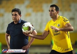 عکس| مدافع سپاهان جراحی کرد