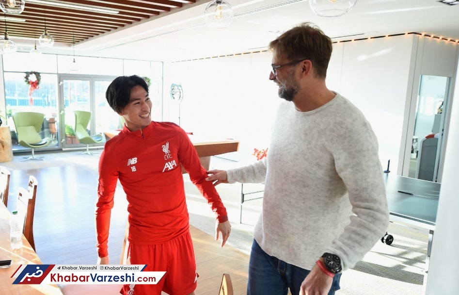 عکس| ستاره ژاپنی در آغوش یورگن کلوپ