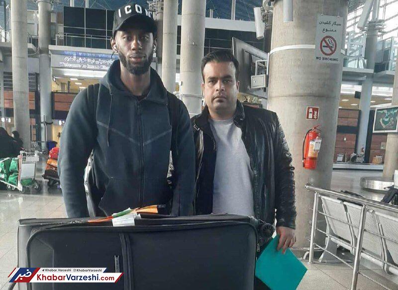 مهاجم خارجی استقلال را ممنوع المصاحبه کردند!