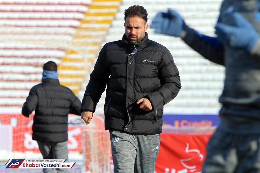 نصرتی: عنایتی چیزی گفت، جوابش را دادم