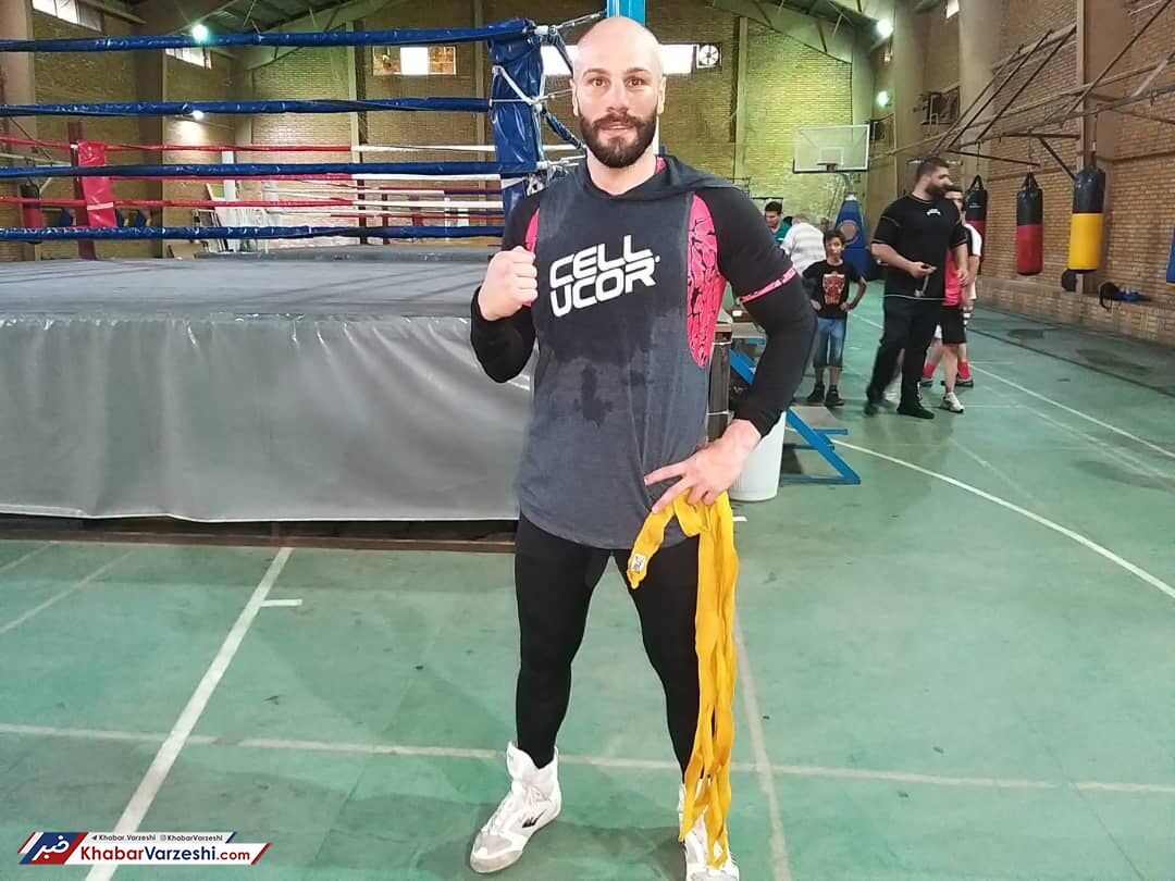 روزبهانی‌: آمریکایی‌ها قرارداد ۵ ساله آوردند، قبول نکردم