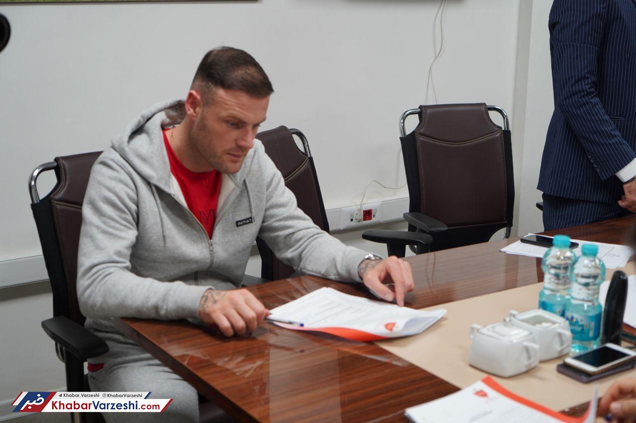 بیانیه تراکتور درباره استوکس: پرسپولیس و او محروم می‌شوند