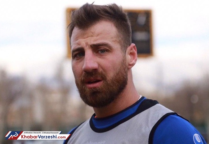 شماره پیراهن مدافع خارجی استقلال مشخص شد