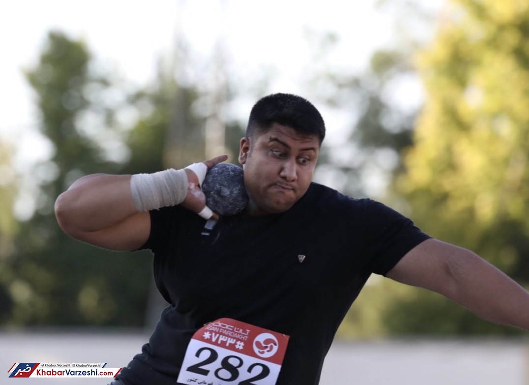 رکورددار پرتاب وزنه آسیا خداحافظی کرد