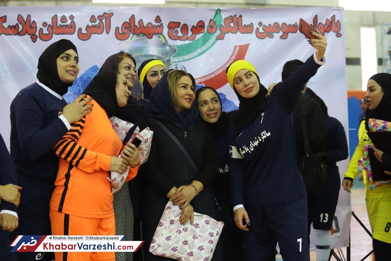 گزارش تصویری| دیدار دوستانه تیم فوتبال بانوان هنرمند ایران و پیشکسوتان بانوان تهران