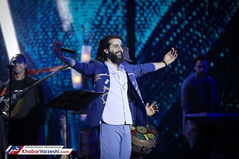 کنسرت گروه موسیقی معروف در دربی