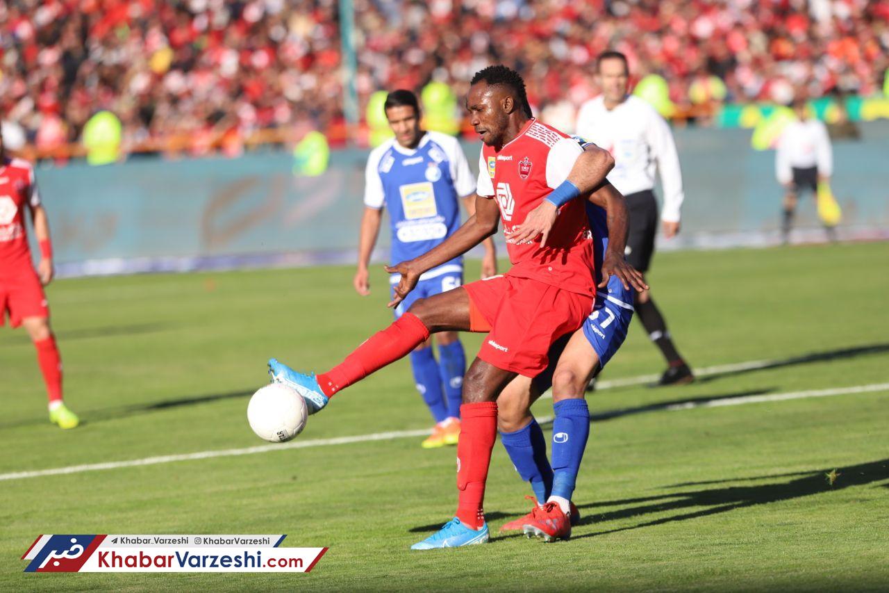 اعتراض باشگاه استقلال: چرا اوساگونا اخراج نشد؟