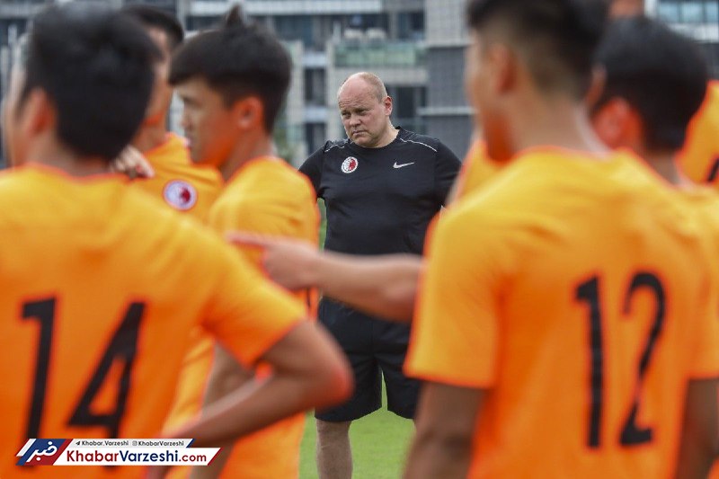 وضعیت نامشخص سرمربی حریف ایران