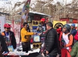 عکس| علی دایی در مسابقه خیریه اسکی در دربندسر
