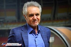 گاف عجیب مدیرعامل سپاهان روی خط زنده رادیو