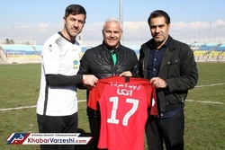 پیوس: این آقا آبروی همه فوتبالیست‌ها را می‌برد