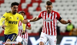 عکس| ستاره آلمانی نانوا شد!