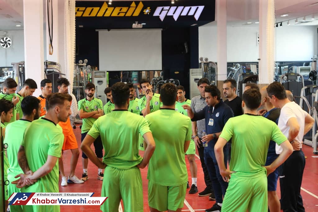 بازیکنان خارجی: می‌خواهیم از ایران برویم!