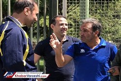 نباید برای استقلال بحران داخلی درست کرد