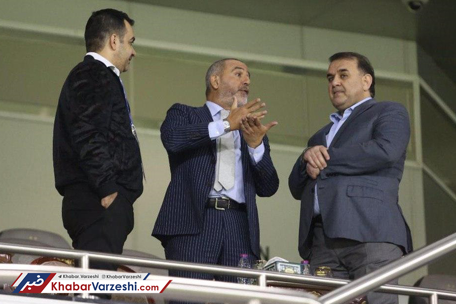 وزیر شخصاً خواست به استقلال پول بدهم