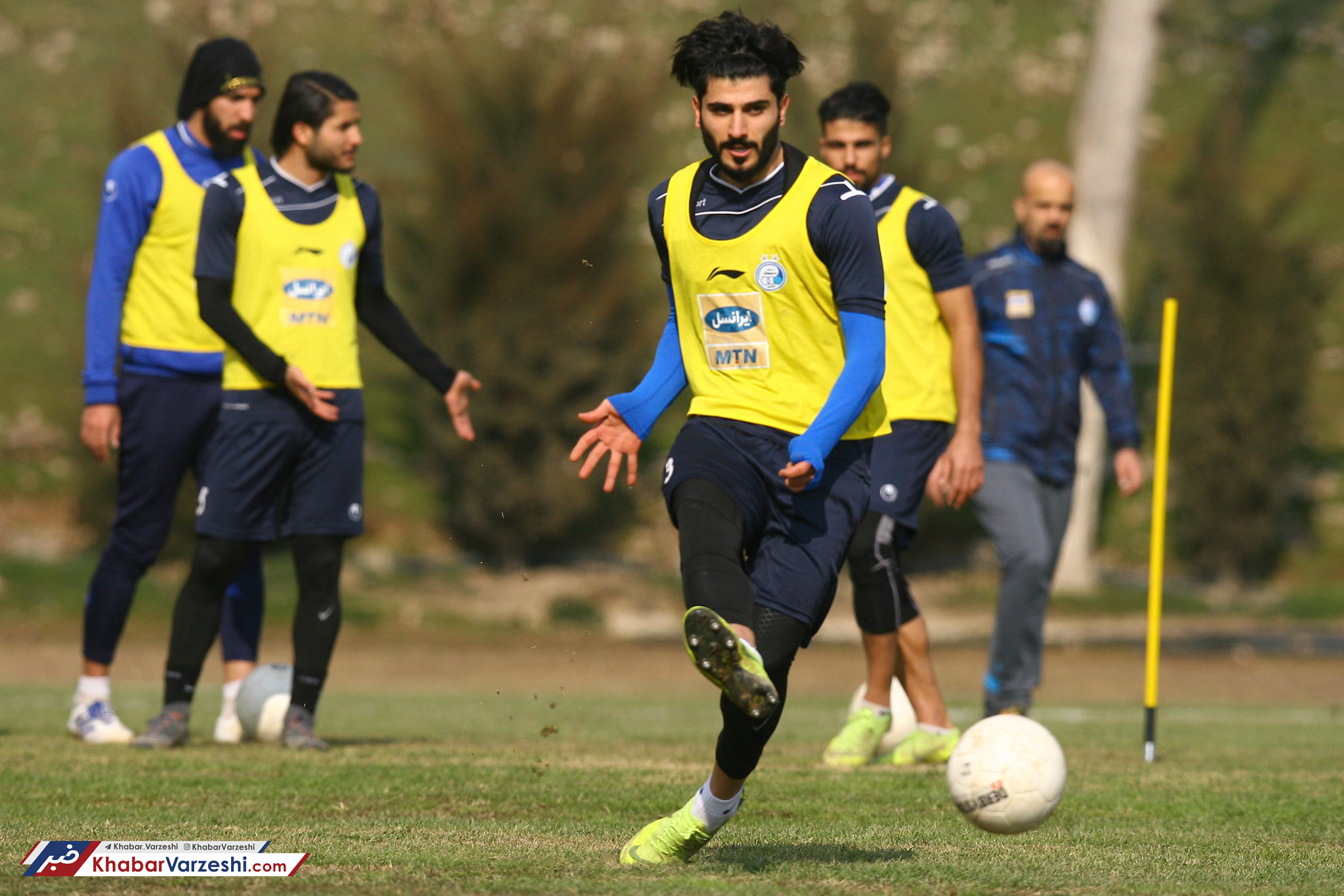 زکی‌پور: دنبال خواننده شدن نیستم