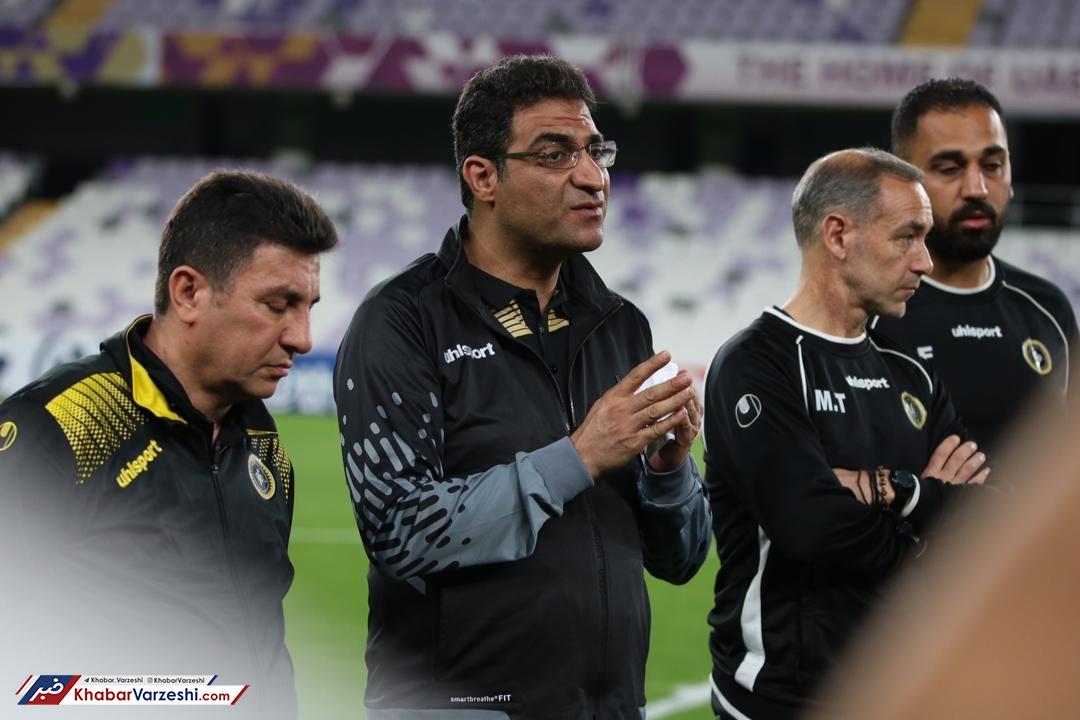 فتاحی: مگر بد حسابی کردیم که بازیکن خارجی نگیریم؟