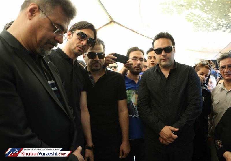 حجازی: دوستداران پدر غافلگیرمان کردند