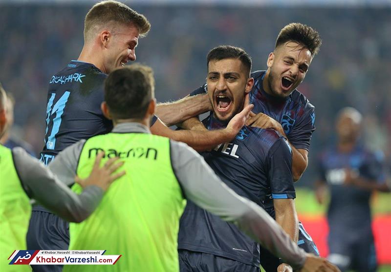 حسینی: خوشحالم با ترابزون تمدید کردم