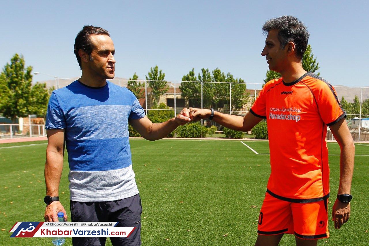 گزارش تصویری|دیدار فردوسی پور و علی کریمی در زمین فوتبال