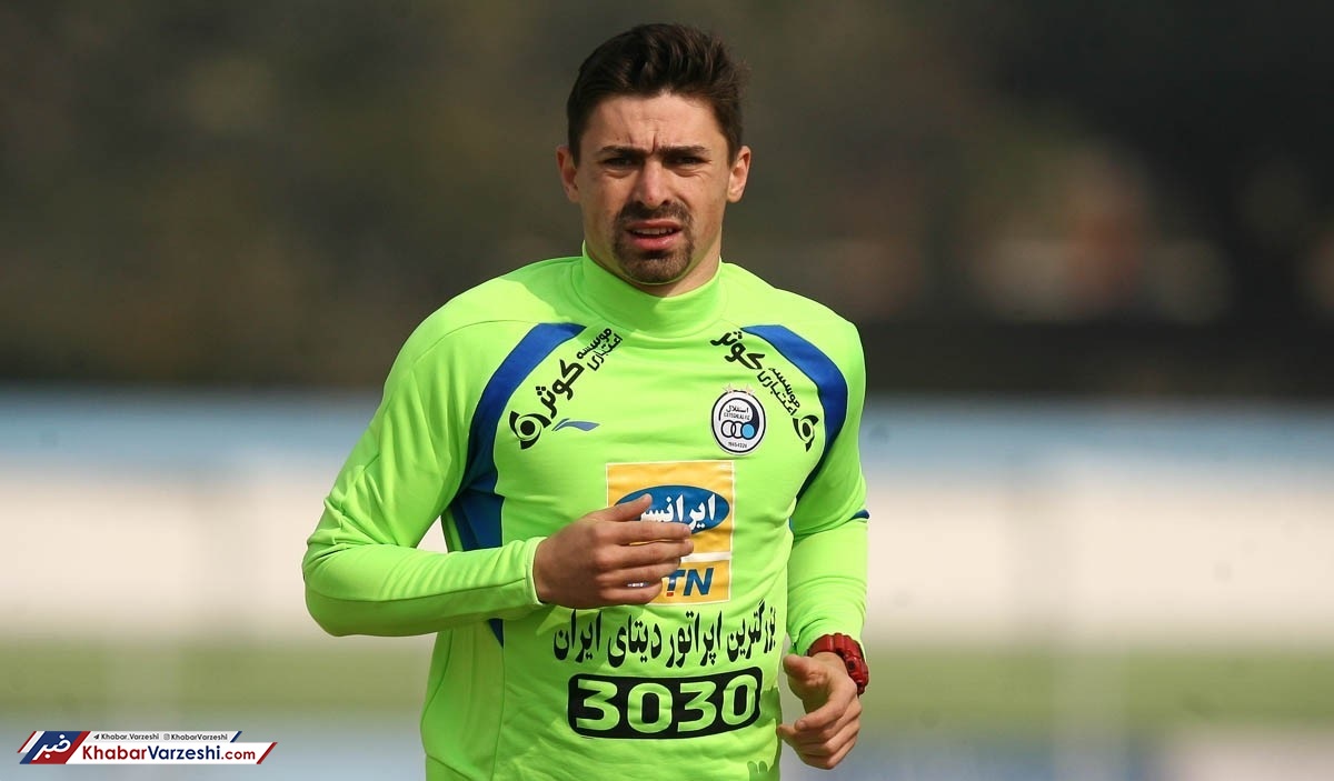 نایدنوف: دوست ندارم با استقلالی‌ها صحبت کنم