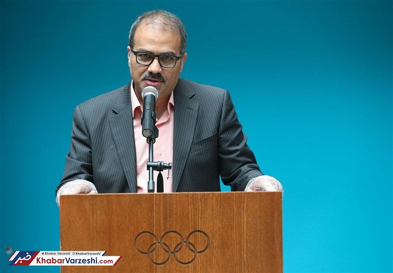 وزیر ورزش برای نشاط مردم به من توصیه کرد!