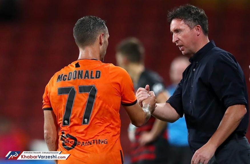 فرشته‌های آبی به دنبال اسطوره سرخ‌ها