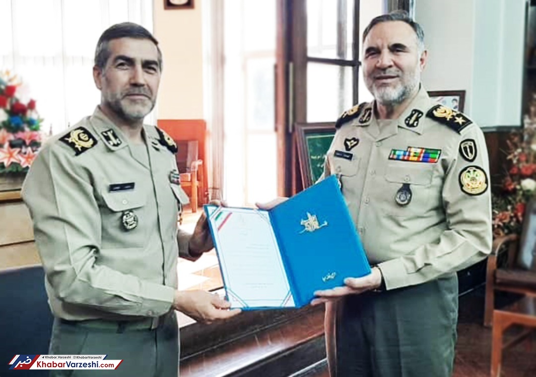 تبریک امیر دریادار سیاری به امیر سرتیپ حیدری