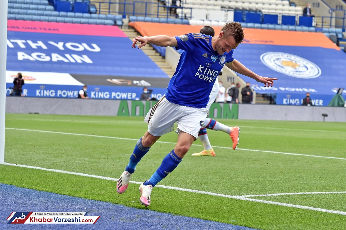 عکس| رکورد سه رقمی مهاجم روباه‌ها