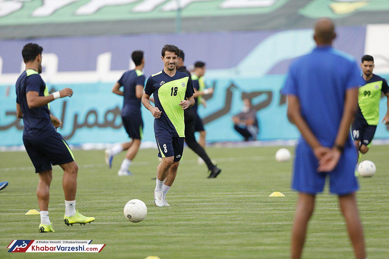کاپیتان ذوب‌آهن: پرسپولیس یکی از بهترین‌های تاریخ فوتبال ایران است