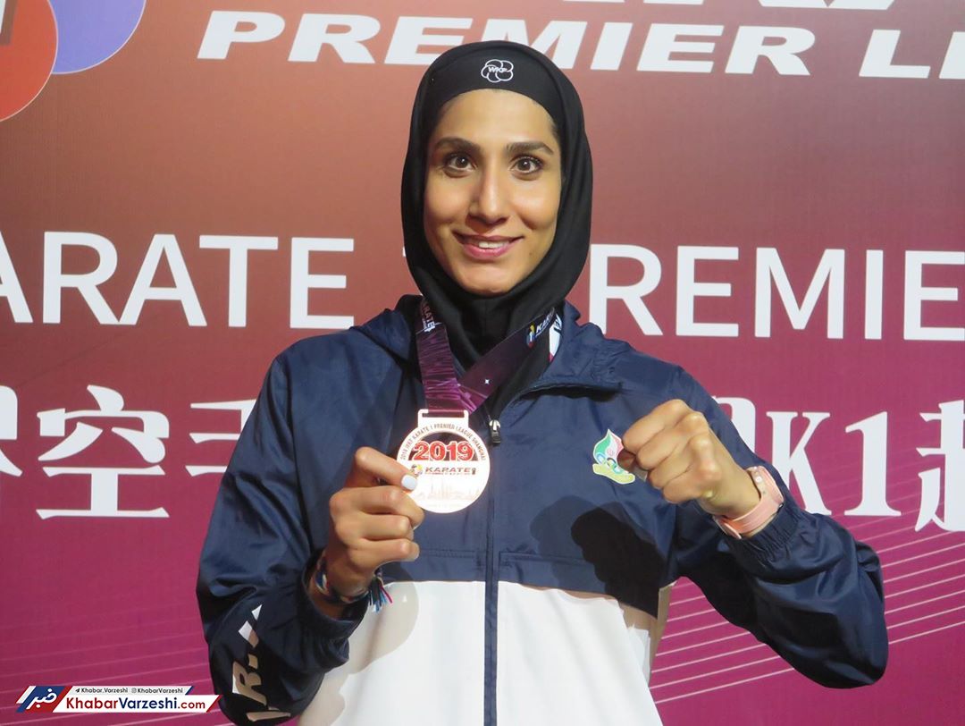 عباسعلی: قرارداد ما ۱۵ میلیونی است، فوتبالیست‌ها میلیاردی