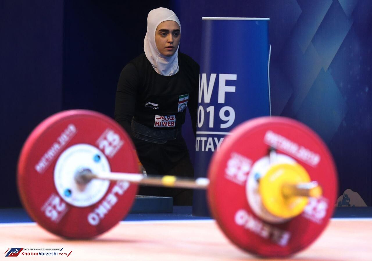 آغاز فعالیت رسمی دختران ایرانی در پاورلیفتینگ
