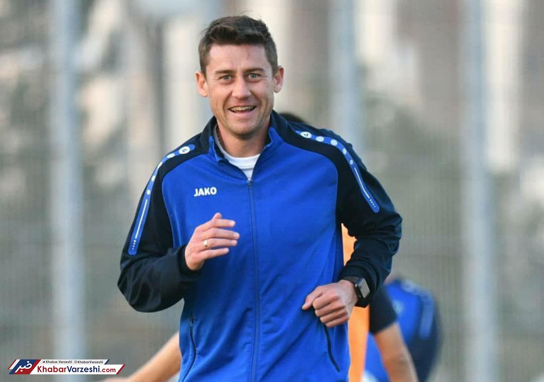 نیمکت نشینی ستاره سابق استقلال مقابل ایران